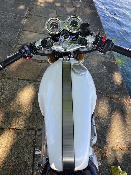 Triumph Thruxton 1200 R (2021) Apenas 1000 km