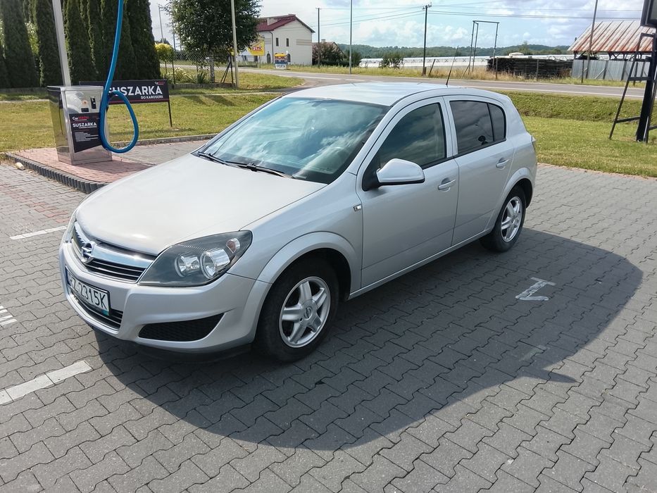 Opel Astra H 1.4 benzyna