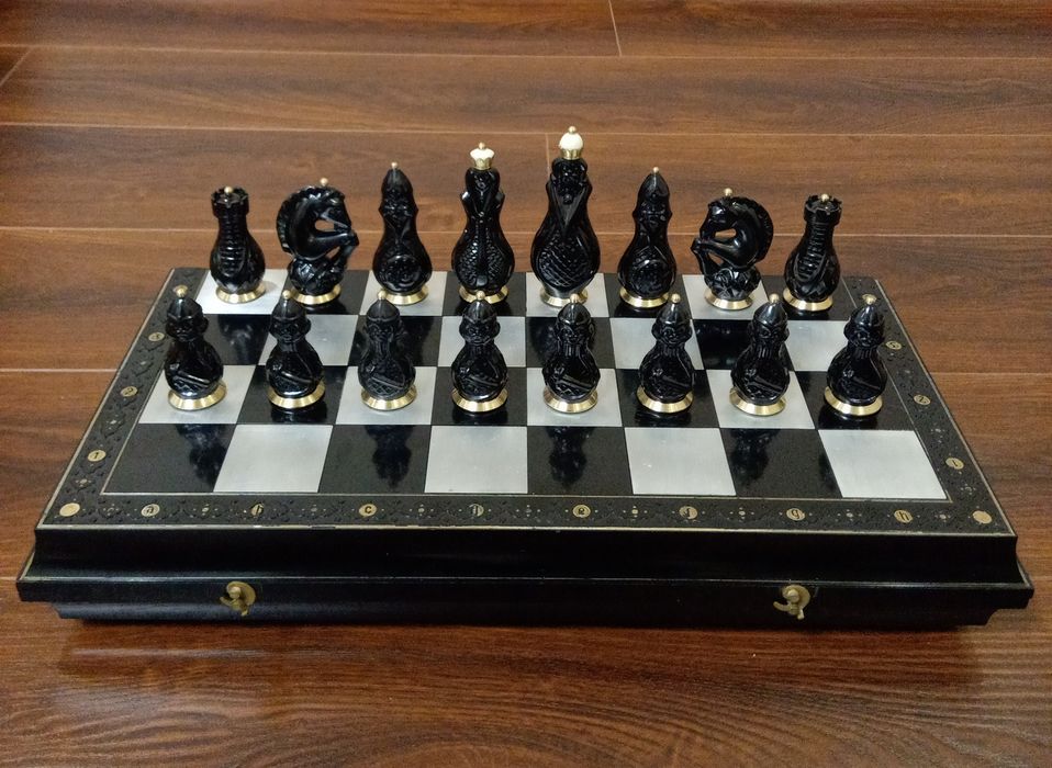 Шахмати, шахи СССР- Сибірський сувенір.