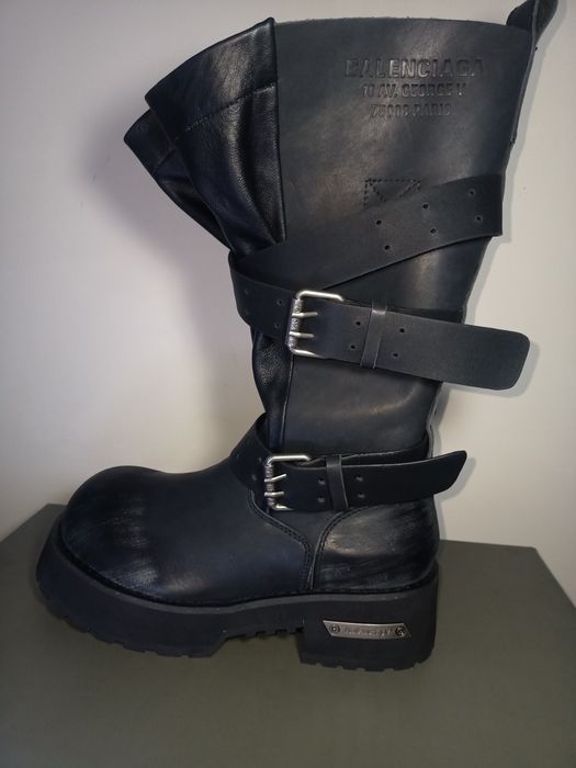 Balenciaga venom boot