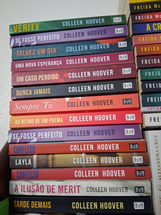 Collen Houver- livros