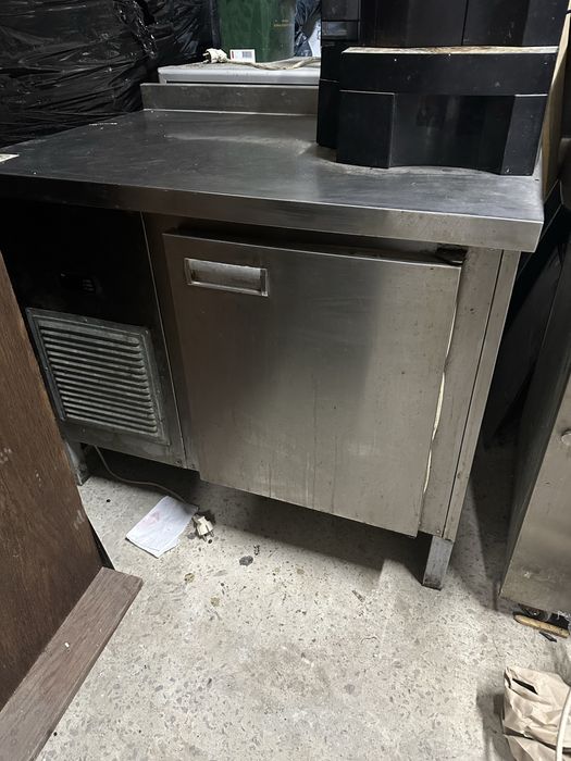 Холодильний стіл холодильний стол  100х70