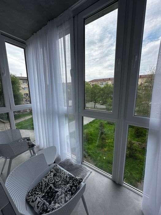 Люкс з видом на Проспект Соборний