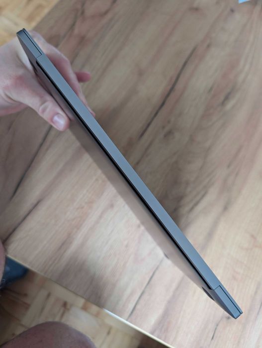 Apple Macbook Pro 2017 i5/8GB/128GB Stan BDB