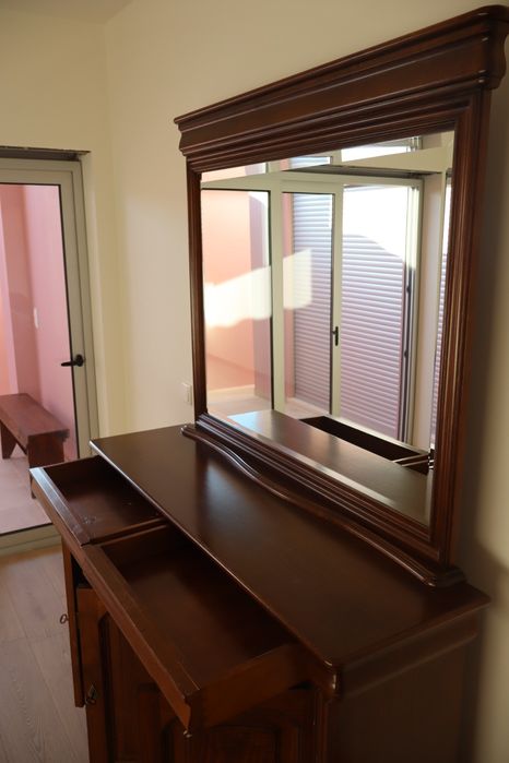 Sapateira com espelho