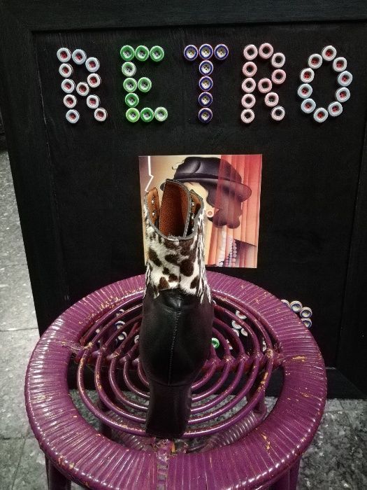 Botas pretas pele El Dantès originais tamanhos 35/36 NOVAS