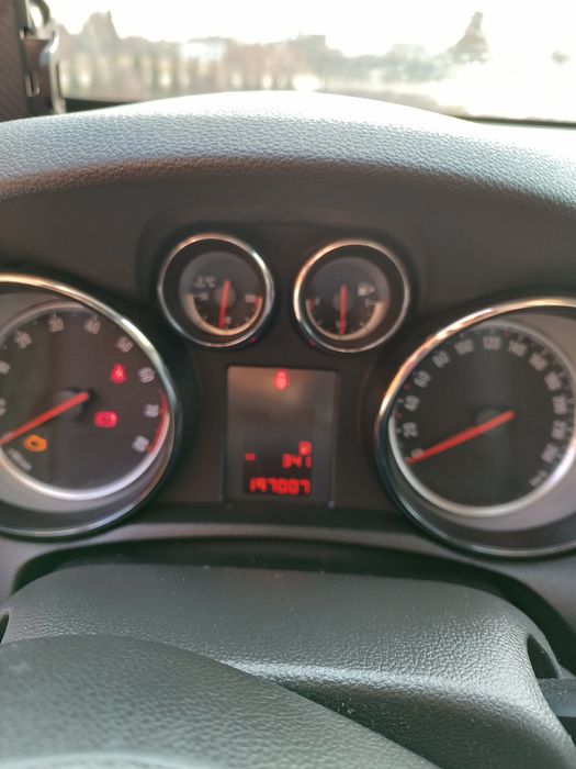 CzSprzedam opla mokkę 1.4