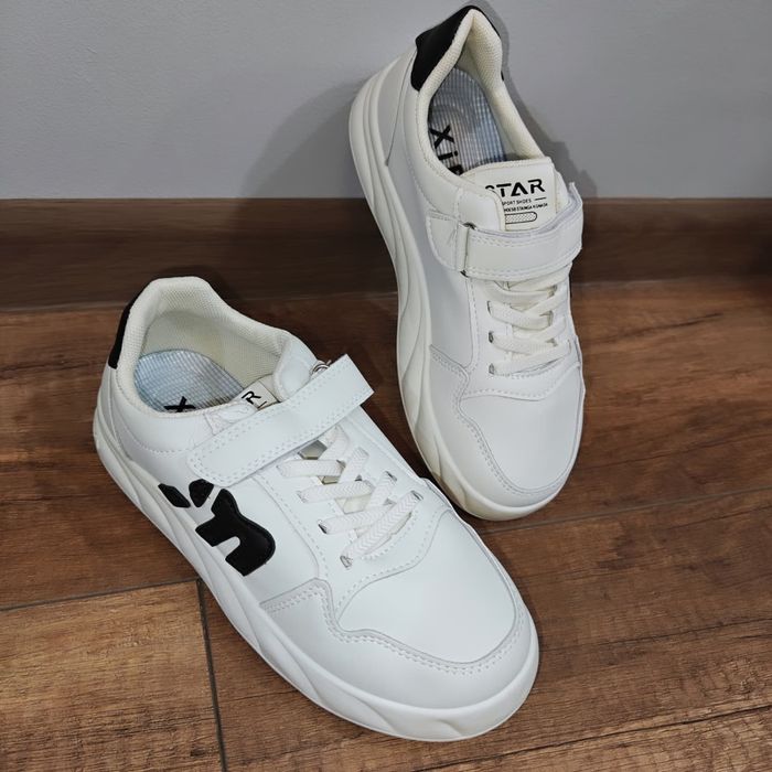 Кросівки на хлопчика