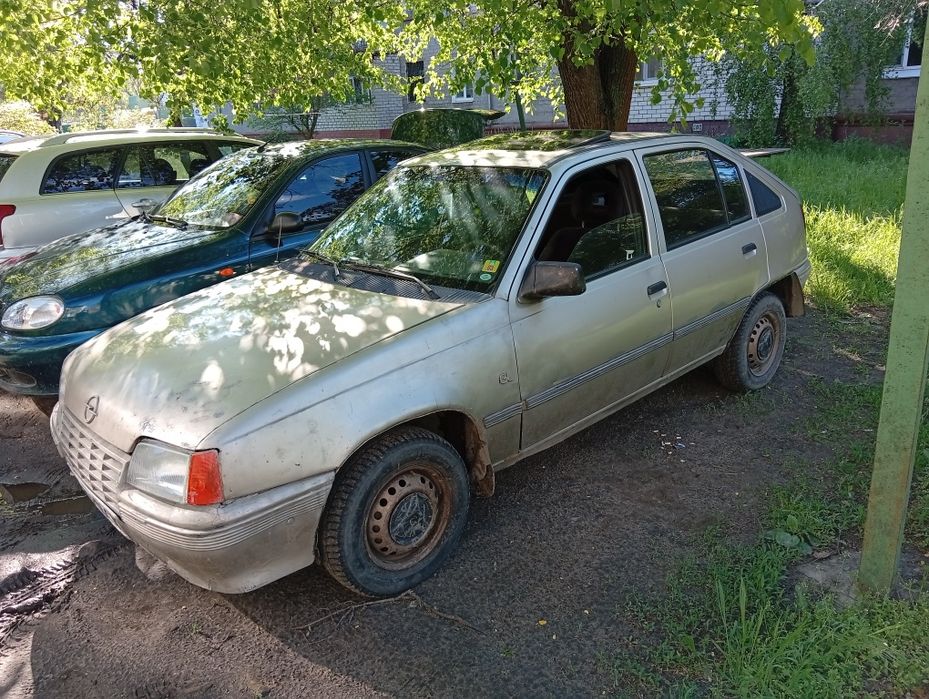 Продам Опель кадет