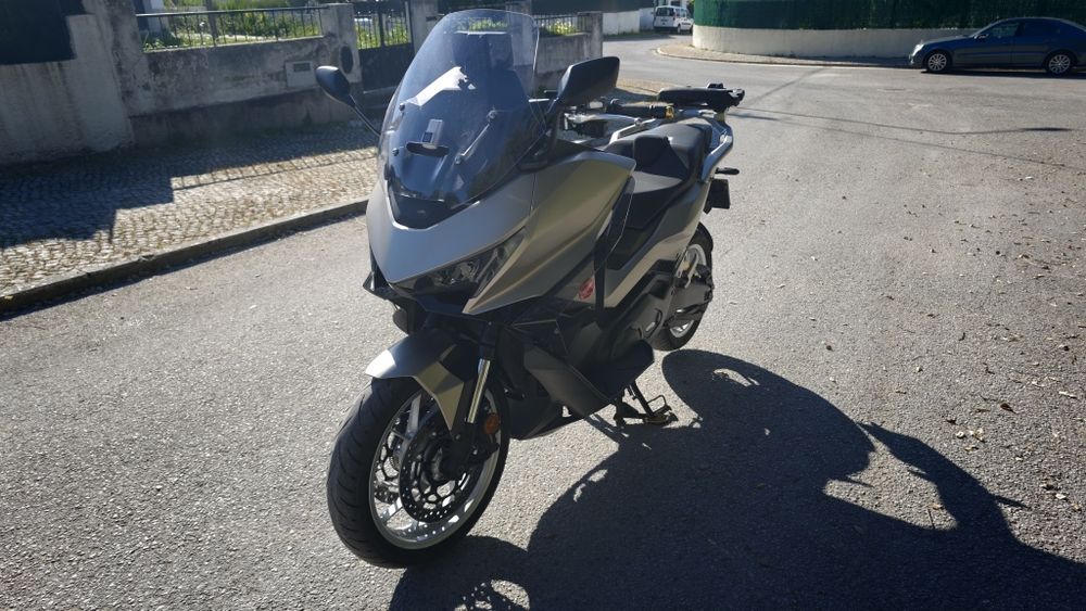 Honda forza 750 2025