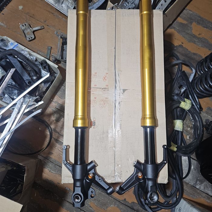 Ямаха мт 09.Yamaha mt 09 sp Вилка