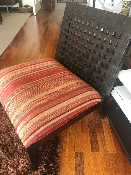 Cadeira decorativa de sala