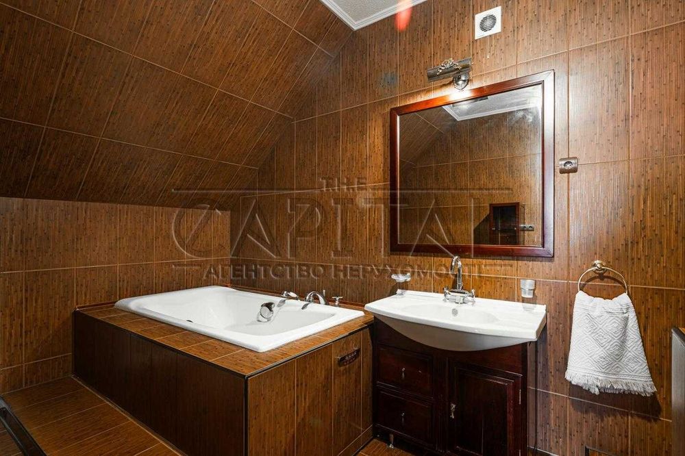 Оренда затишного будинку з укриттям/ сауна/ газове опалення/ Гора