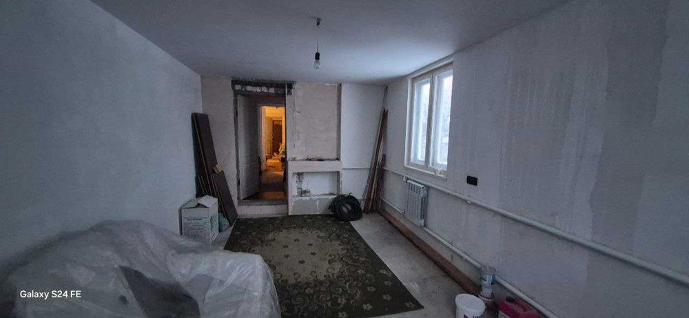 Продам півбудинку с. Гоголів 60м
