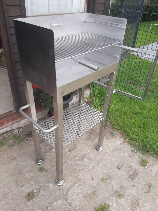 Grill nierdzewny