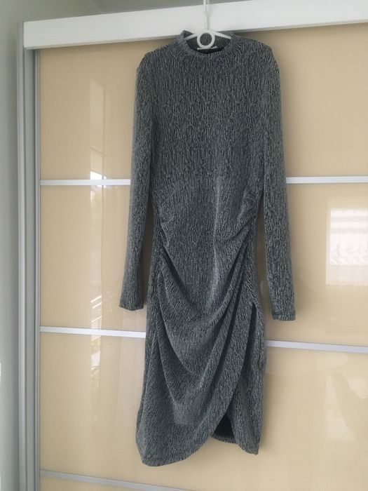 Sukienka elegancka Reservet -S