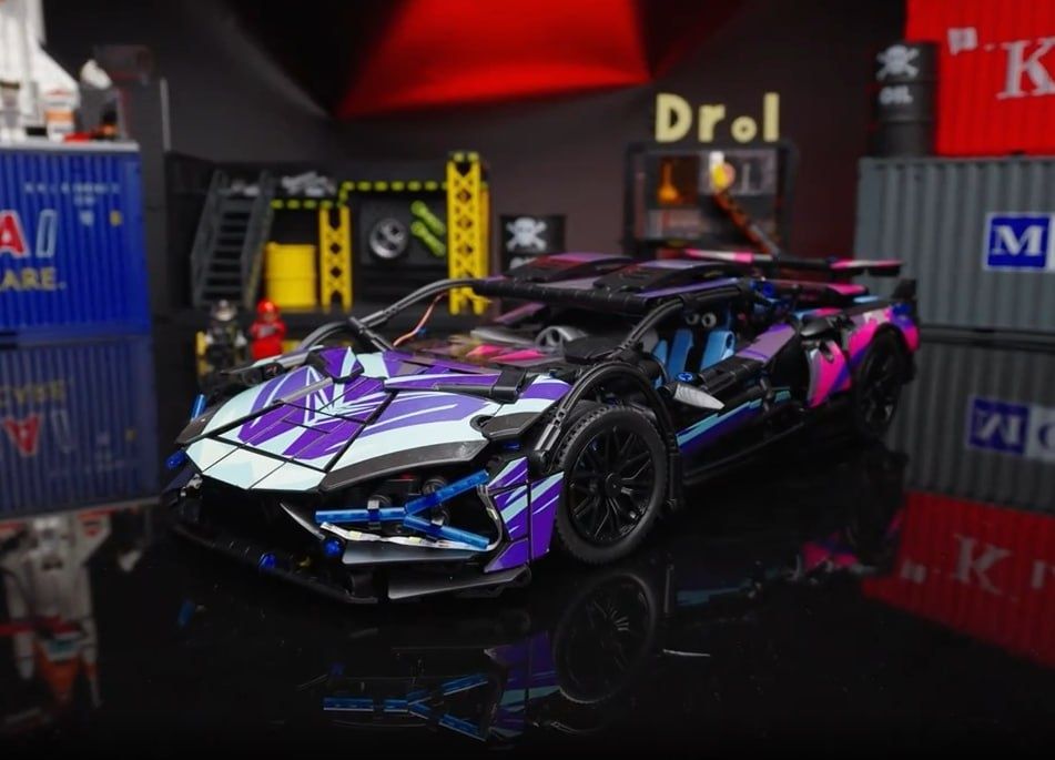 Машинка конструктор в стиле CYBERPUNK.
Масштаб 1:14