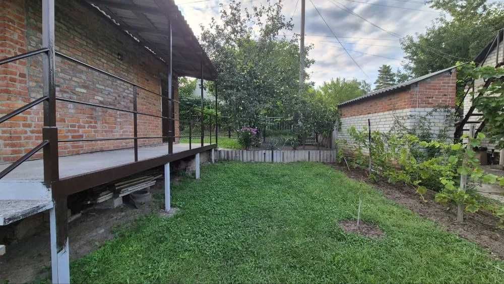 Продаж дачі у передмісті