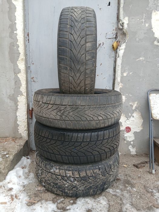 Продам земову резину 205/55/16