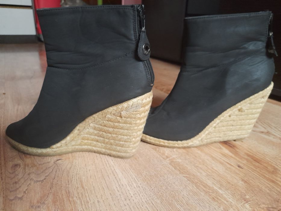 Buty na koturnie 38 Tiamo