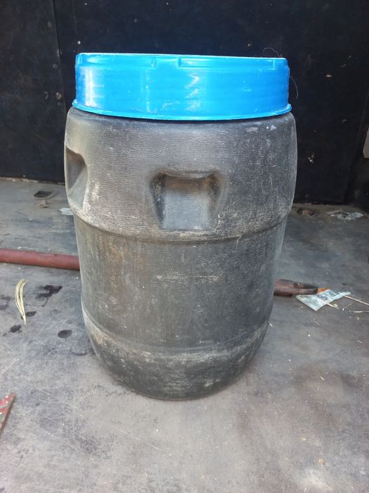 Бочки пластиковые пищевые в ассортименте 50-60 литров недорого