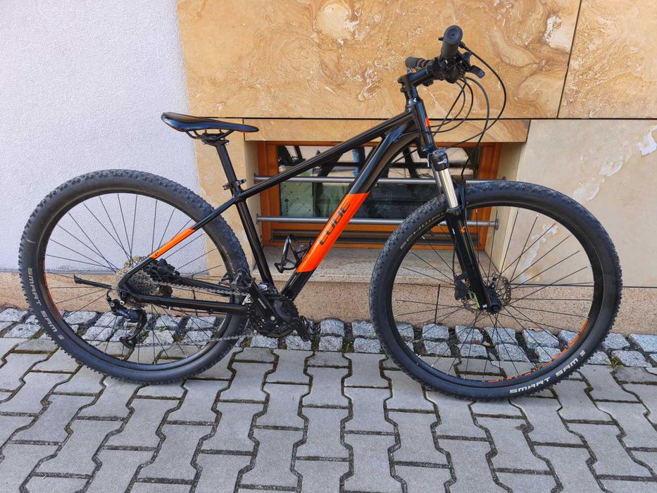 Rower cube AIM pro Rozmiar M