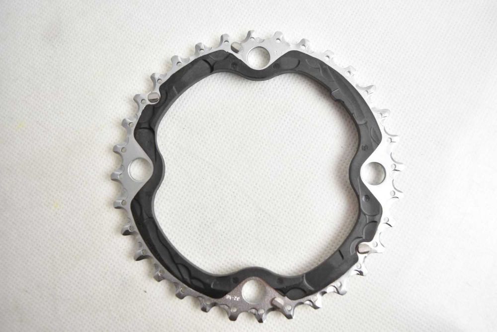 NIEUŻYWANA zębatka SHIMANO 32-ae ! bcd 104 ! środkowa ! stalowa !