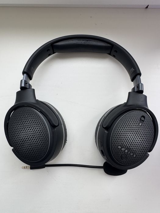 Навушники Audeze Mobius Carbon – планарні Bluetooth| 3D Audio | USB | AUX
