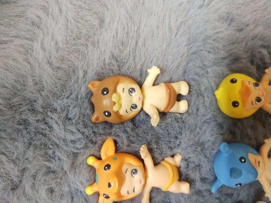 Twozies Moose Toys kaczuszka żyrafa nosorożec pingwin tygr