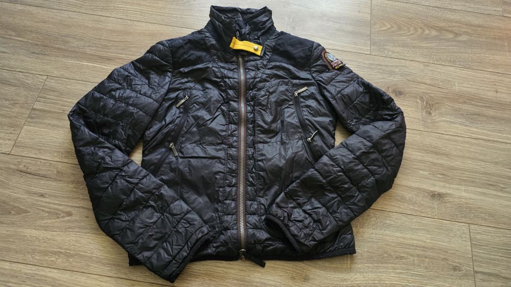 Продам жіночу коротку курточку пуховик Parajampers