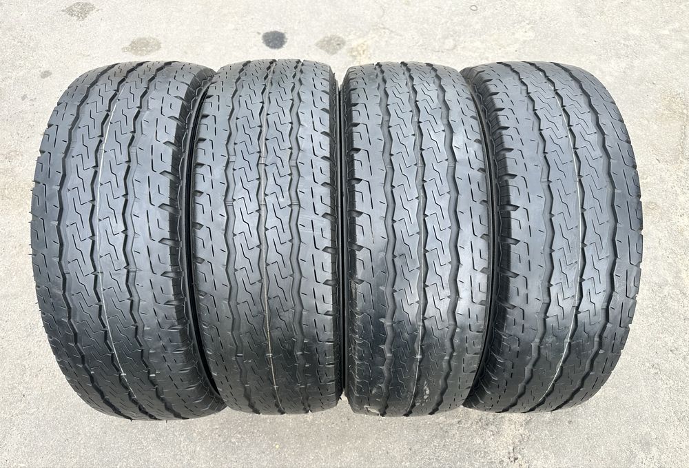 Шини 225 65 16 C 112/110R Firestone Vanhawk комплект