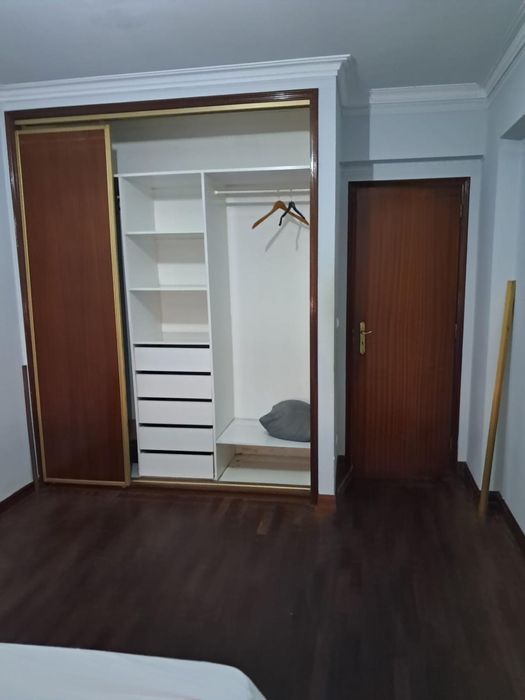 Quarto para arrendar