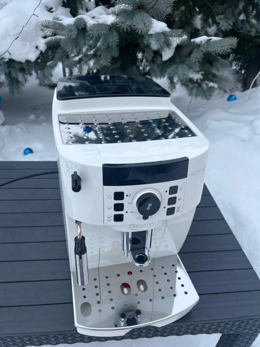Кавомашина Delonghi Magnifica S 2021 рік гарантія