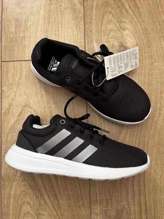 Продам кросівки adidas