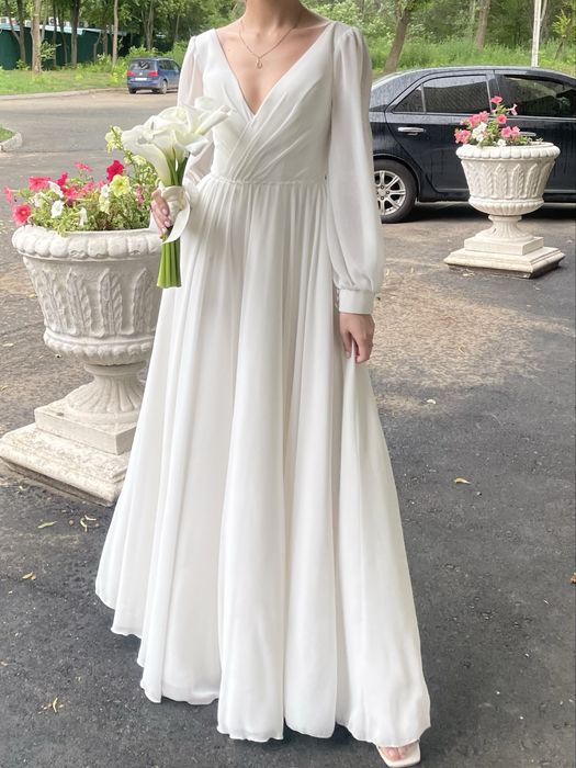 Весільна ідеальна сукня