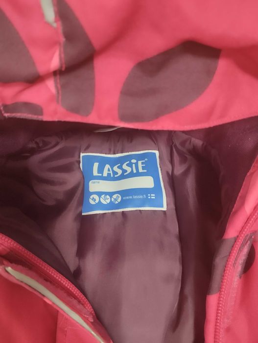Куртка фірма lassie