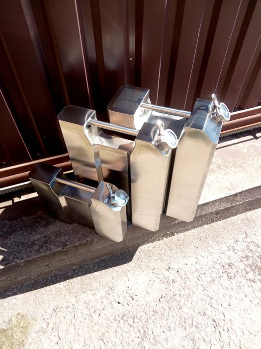 Каністра нержавіюча