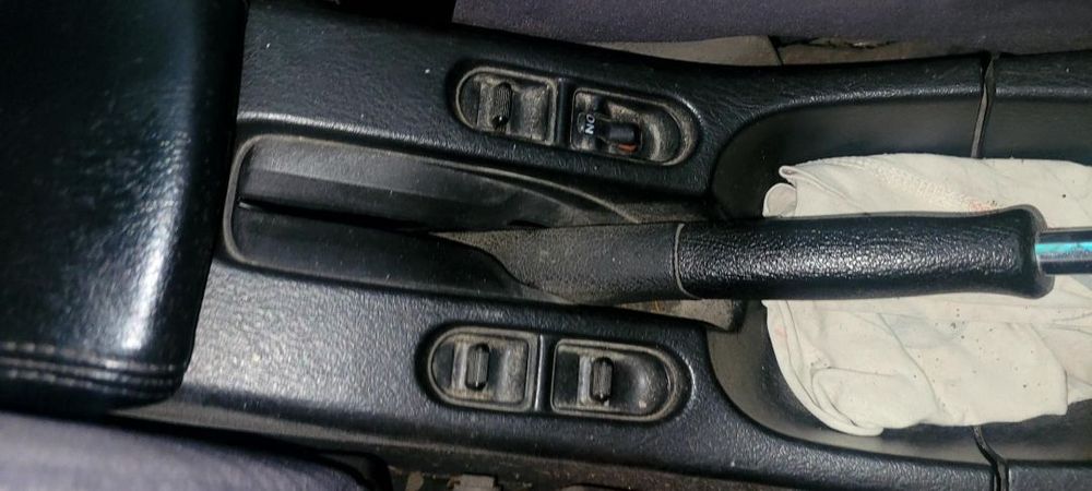 Dźwignia ręcznego Honda Civic VI 96-98 1.6