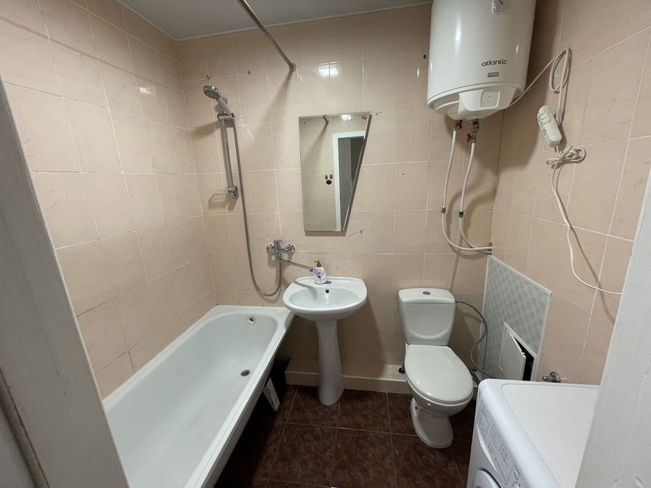 Продам 1к квартиру з новим ремонтом Березинка