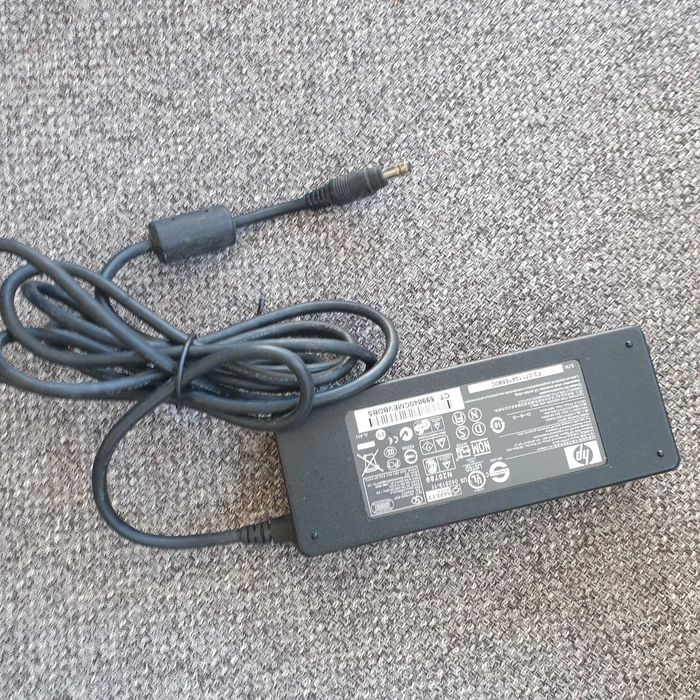 carregador HP ponta grossa 90W de 4,62A original imp outros modelos