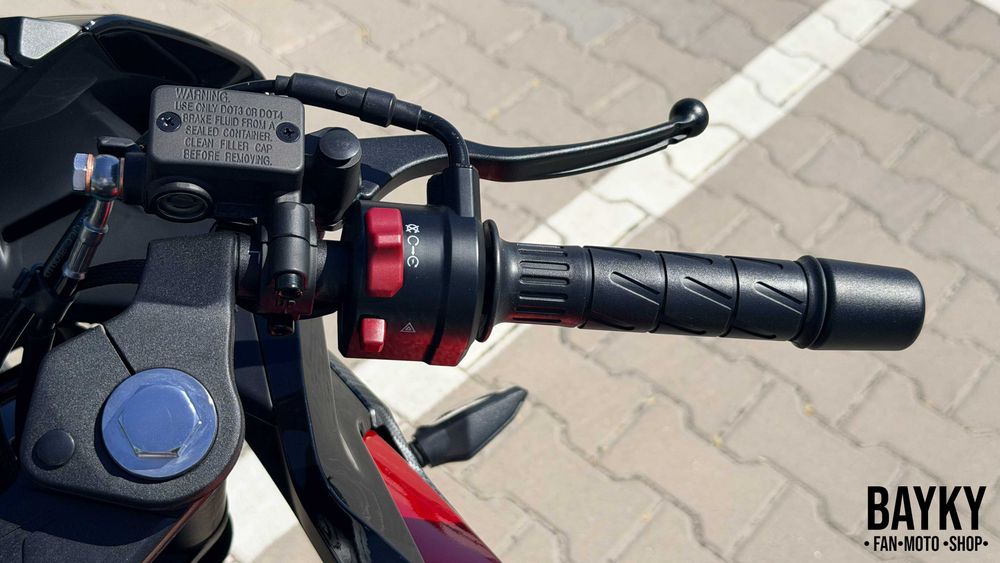 Мотоцикл CFMOTO 250SR Lite