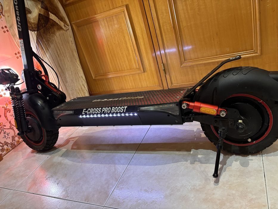 Trotinete urbanglide ecross pro boost