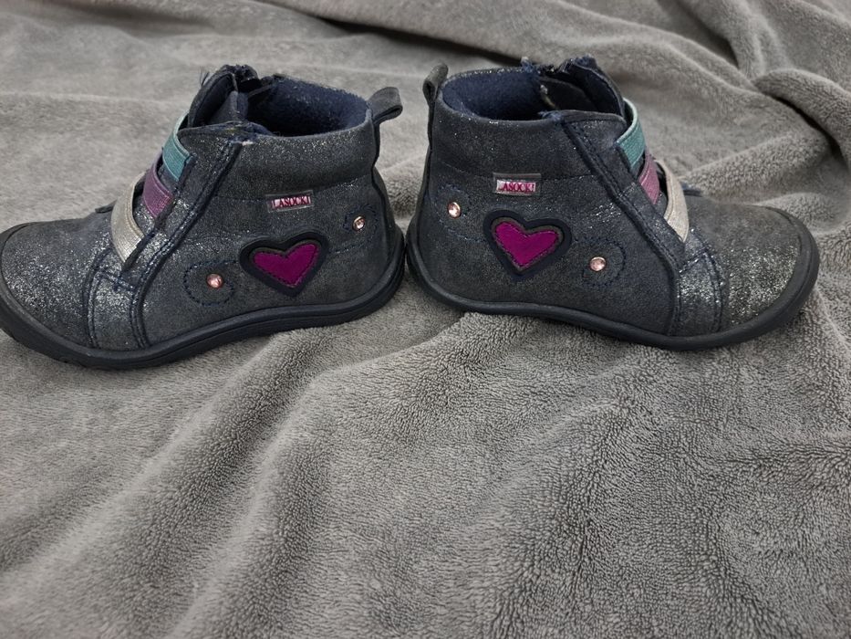 Botki,  buciki zimowe Lasocki rozmiar 22