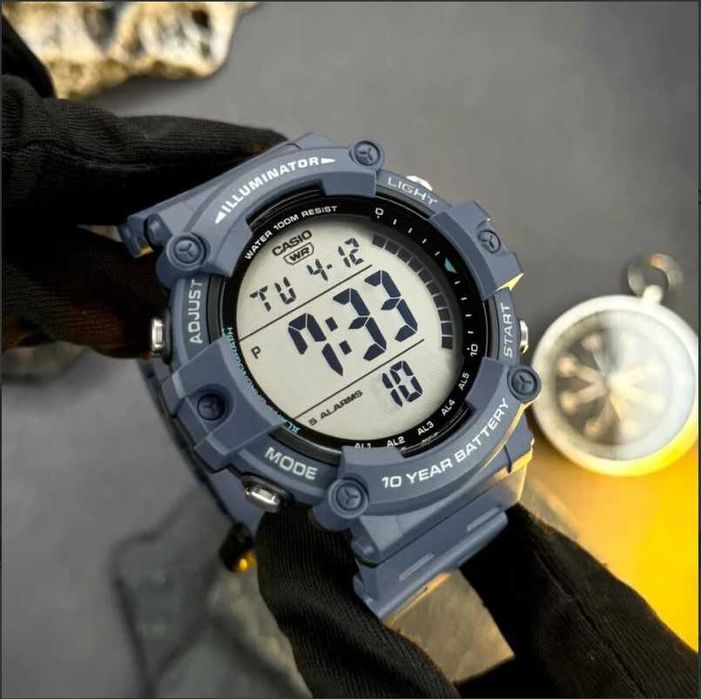 Чоловічий спортивний годинник Casio AE-1500WH — Міцність, стиль і функціональність