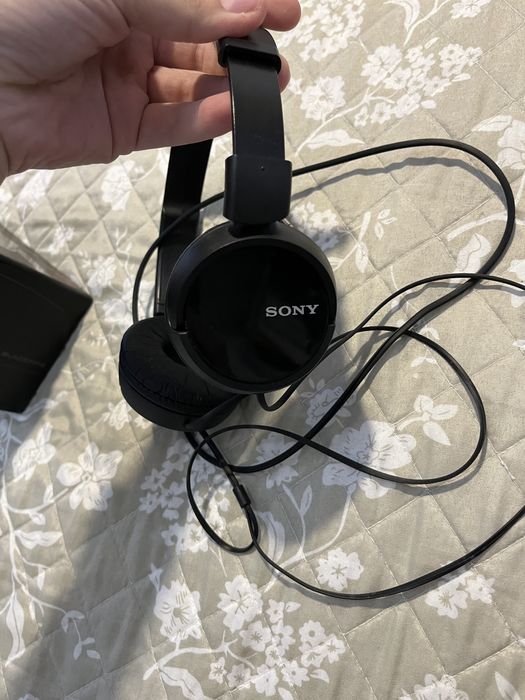 Fones alcochoados Sony