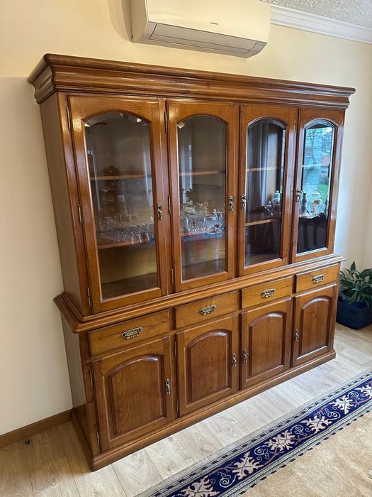 Mobilia de sala, madeira maciça, como nova