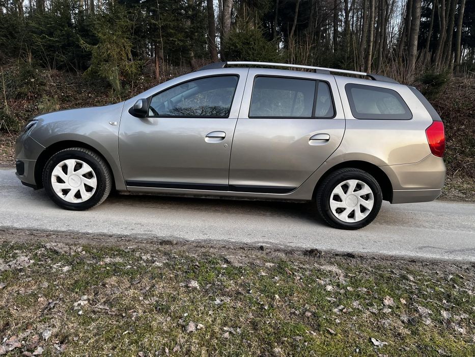 Zadbana Dacia Logan z 2014 roku