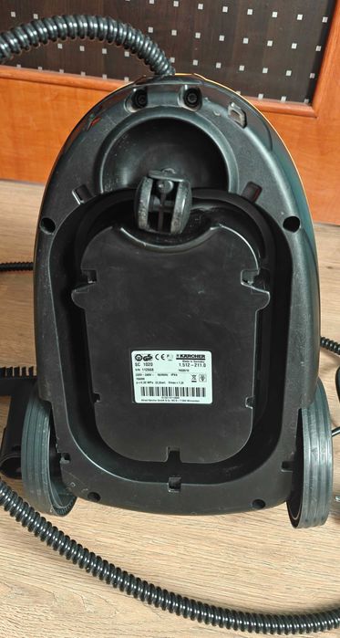 Пароочиститель KARCHER SC 1020