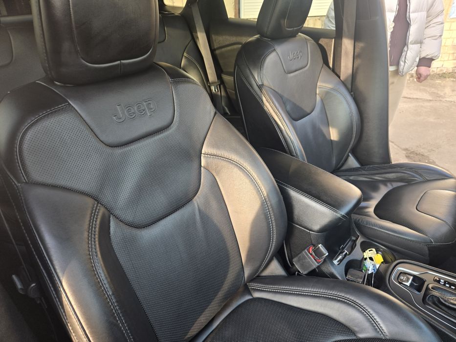 Jeep Cherokee 2021 Latitude Lux