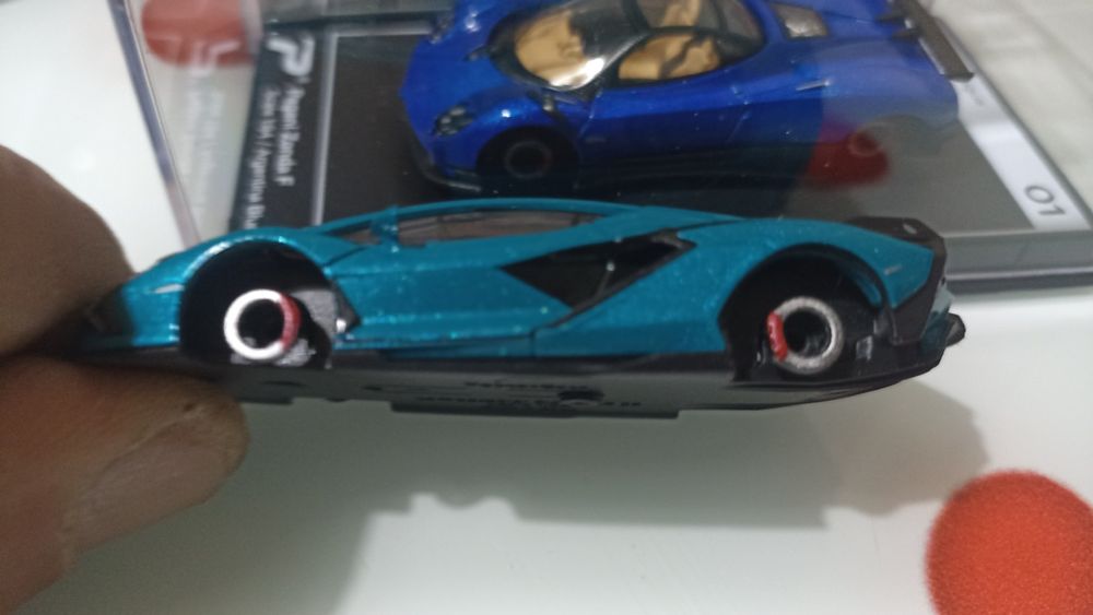 Машинки моделі hot wheels та інші.